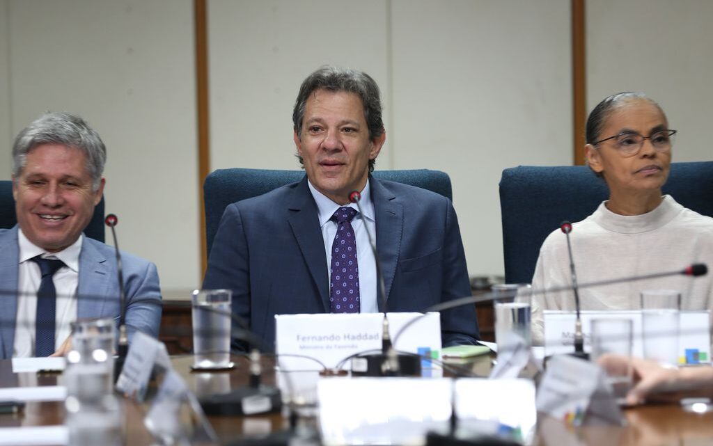 A política e a taxação de compras estrangeiras (parte II)