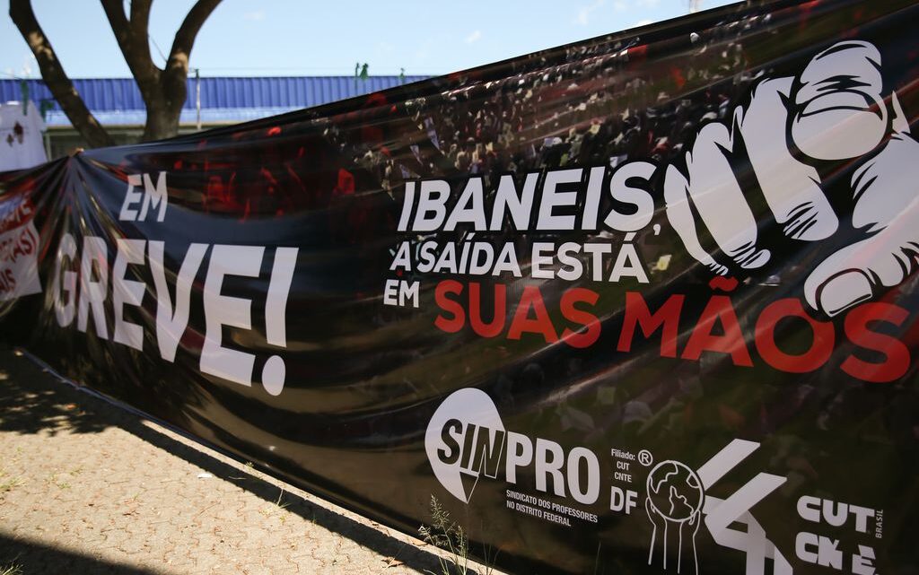 Sindicato reage e diz que greve está mantida