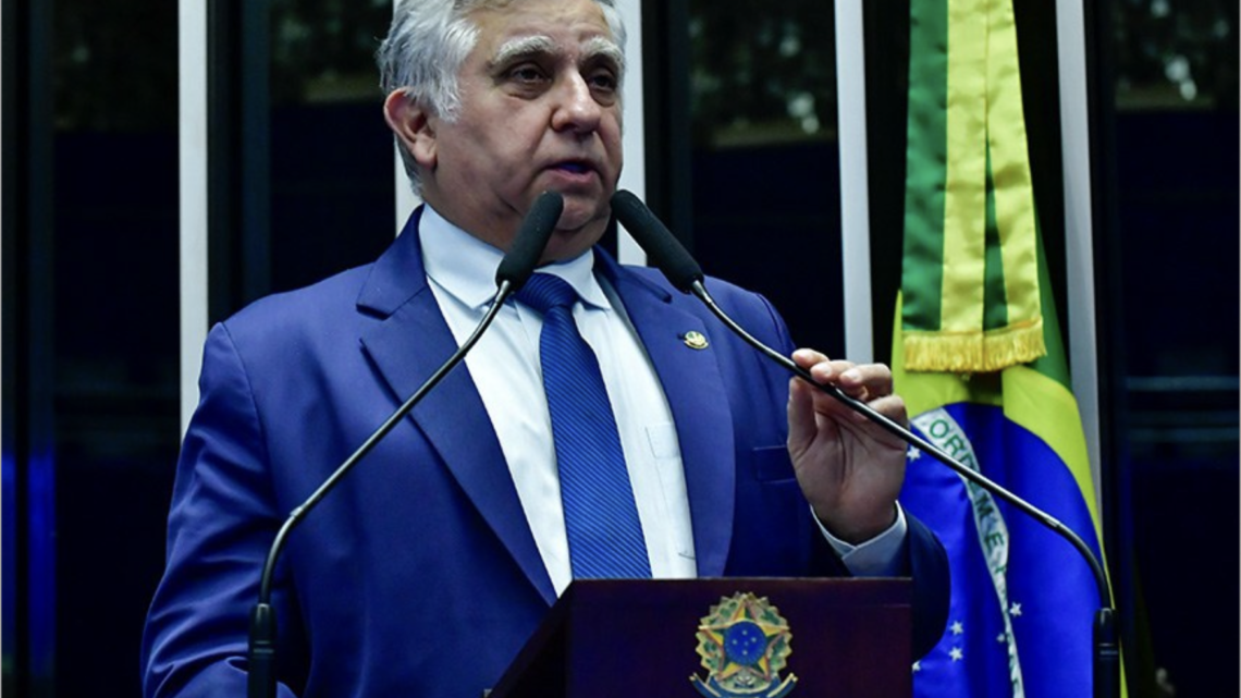 Izalci critica gestão fiscal do governo e alerta sobre aprovação apressada da reforma tributária