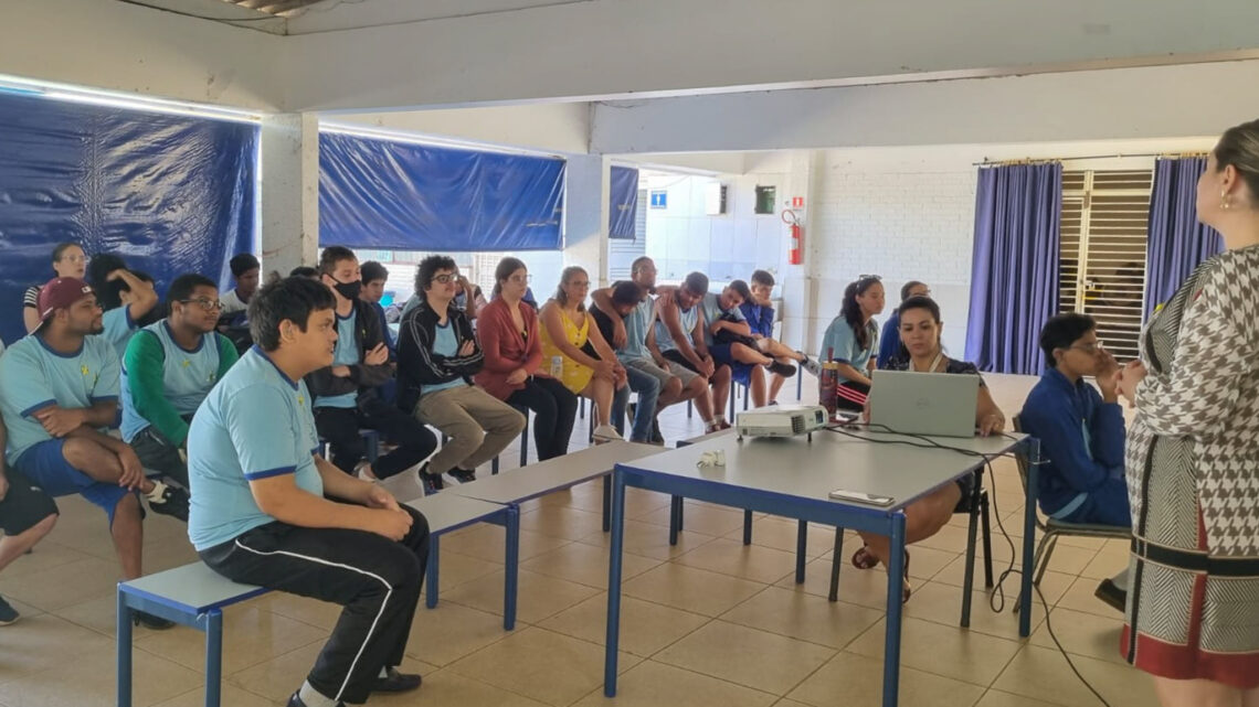 Programa Saúde na Escola atende 294 mil estudantes do DF em 2023