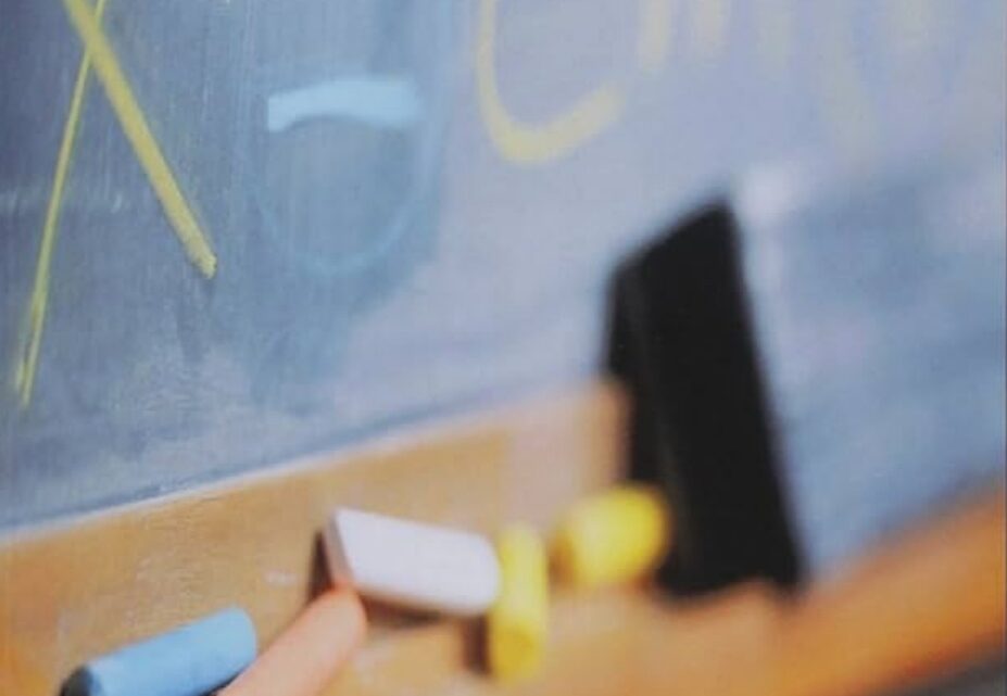 “Educação básica à beira da catástrofe”, diz Izalci