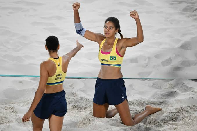 Demorou 28 anos para o Brasil voltar ao pódio olímpico no Vôlei de Praia feminino