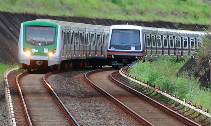 Metrô terá horário estendido neste domingo (18)
