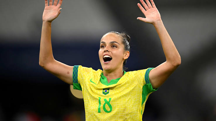 Polêmica: Gabi Portilho ignorou a imprensa da sua “cidade natal”?