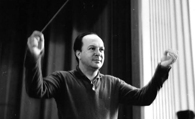 Secretário de Cultura do DF anuncia memorial a Cláudio Santoro na reforma da Martins Pena