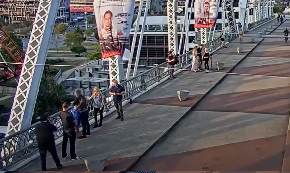 Jon Bon Jovi ajuda a salvar mulher que estava prestes a cometer autoexterminio