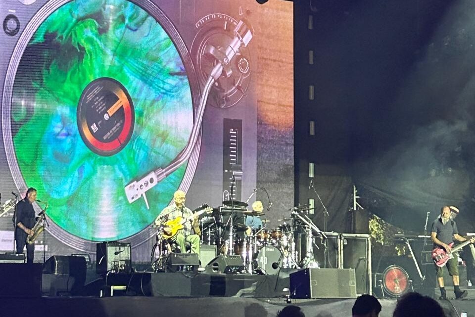 “O Passo do Lui”: o disco clássico dos Paralamas completou 40 anos no “Na Praia Parque” e eu estava lá para celebrar