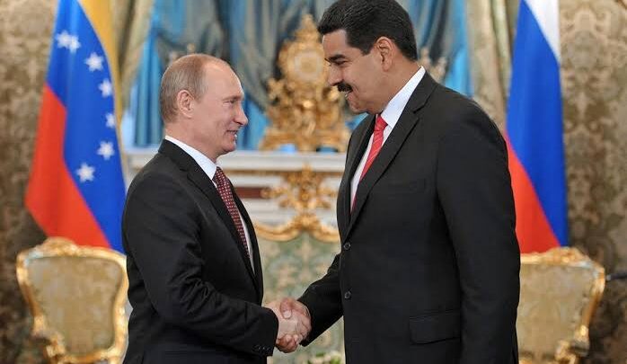 Ditadores unidos: Rússia exige que EUA devolva avião “comprado ilegalmente” por Nicolás Maduro