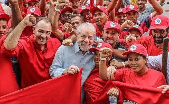 MST e MTST fora do 7 de setembro