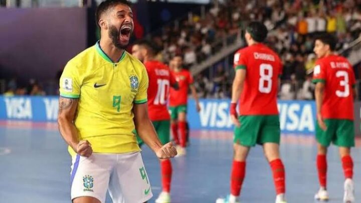 Brasil vence o Marrocos e vai enfrentar a Ucrânia na semifinal do mundial de futsal