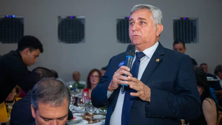 Lide Brasília recebe senador Izalci Lucas para almoço-debate