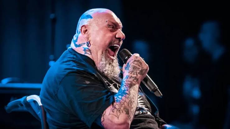 Ex-vocalista do Iron Maiden, Paul Di’Anno morre aos 66 anos