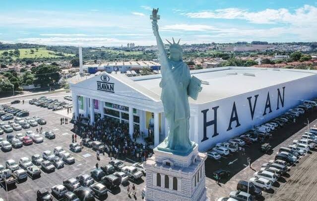 Funcionários da Havan estão pedindo demissão para receber recisão e pagar dividas com apostas online