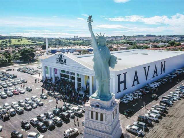 Funcionários da Havan estão pedindo demissão para receber recisão e pagar dividas com apostas online