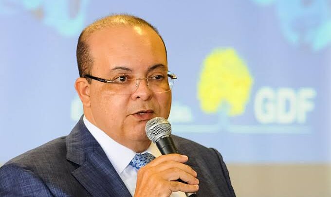 Análise da notícia: ao atacar a Lava Jato e Moro, Ibaneis “absorve” Lula, se afasta da “direita bolsonarista” e corre riscos desnecessários