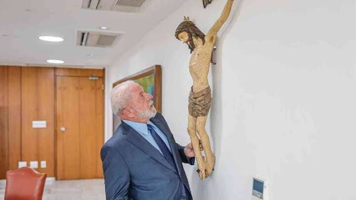 Relação de Lula com Jesus Cristo: inferior, igual ou superior?