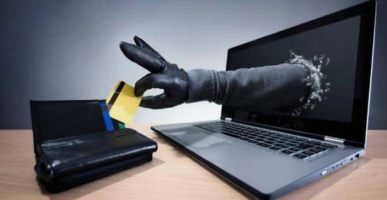 Avança no Senado projeto que agrava penas para estelionato e fraude virtuais