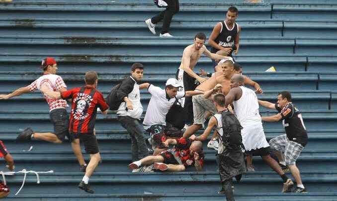 Violência no esporte: Senado aprova 10 anos de banimento para torcedor violento