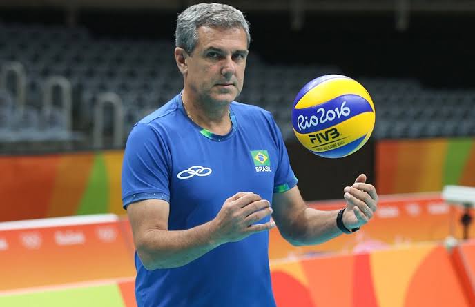 Justo reconhecimento: José Roberto Guimarães vai receber a maior homenagem do esporte brasileiro