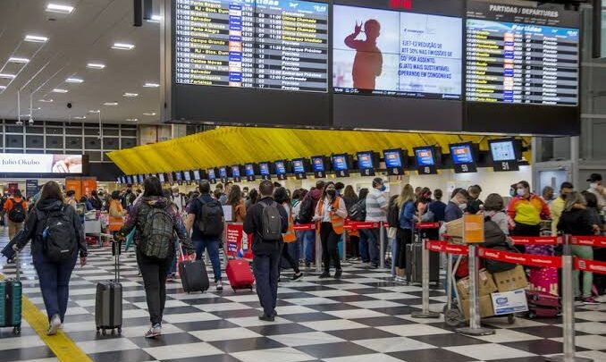 Senado vai analisar projeto que permite transferência de titularidade da passagem aérea