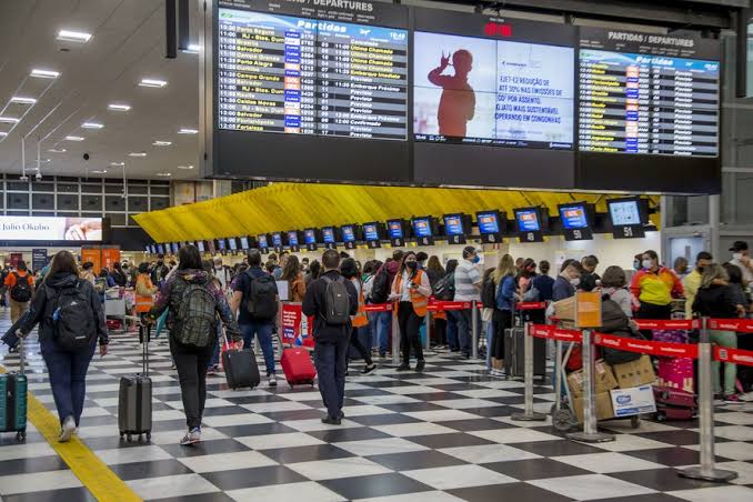 Senado vai analisar projeto que permite transferência de titularidade da passagem aérea