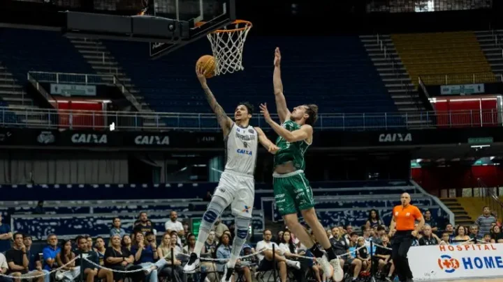 Brasília Basquete vence Bauru e termina 2024 no TOP 3