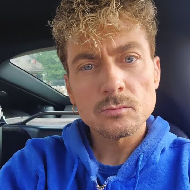 Ator Paul Danan morre, aos 46 anos, após revelar vício em cigarro eletrônico