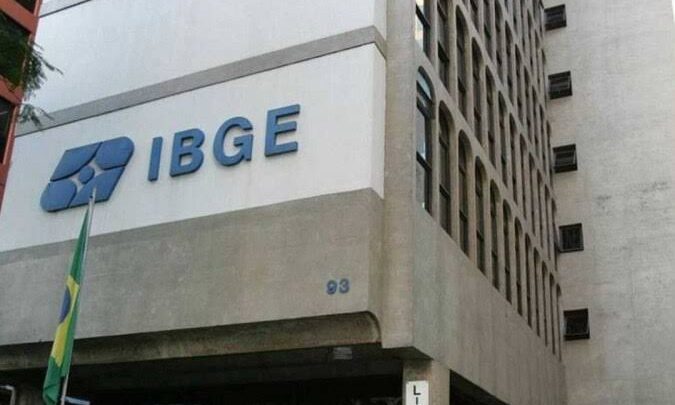 Crise no IBGE: sindicato anuncia manifestação e senador pede afastamento de Pochmann
