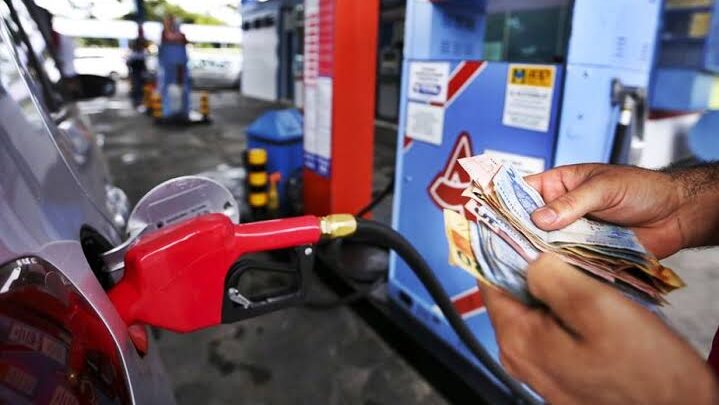 Aumento no preço dos combustíveis: Confaz, órgão ligado ao Ministério da Fazenda, determinou o reajuste do ICMS
