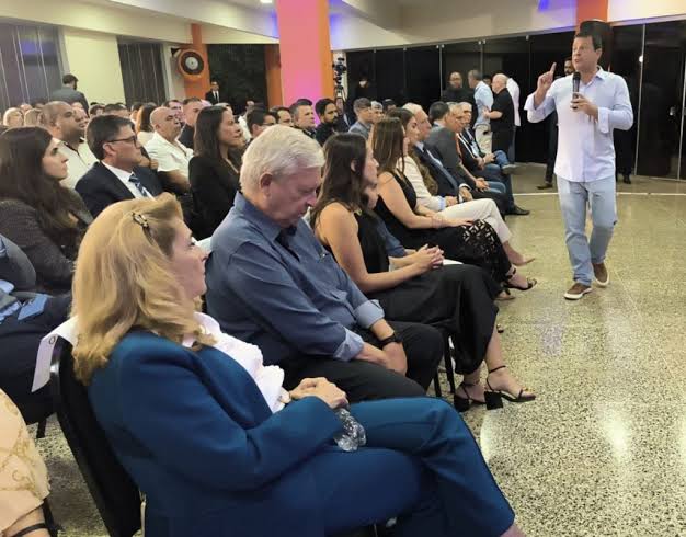 Reguffe de volta ao jogo. Que jogo?