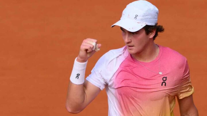 Histórico: o tenista brasileiro João Fonseca vence o sérvio Laslo Djere e vai à final do ATP Buenos Aires