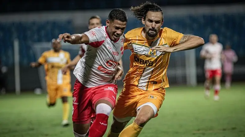 Brasiliense na semifinal da Copa Verde
