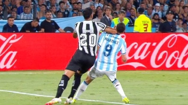 Cláudio Caçapa e Barboza são os grandes culpados pela derrota do Botafogo