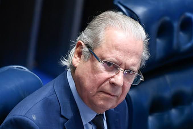 O PT começa a mexer as pedras para abrir espaço no tabuleiro político do DF para José Dirceu