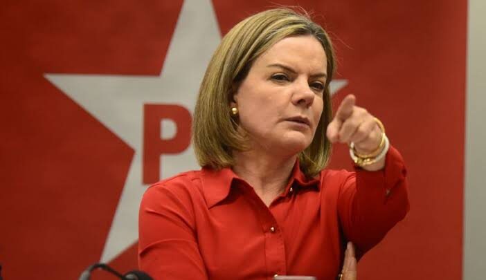 Gleisi Hoffmann: “chefe da torcida organizada” do PT no comando do diálogo com o Congresso Nacional