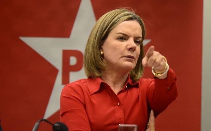 Gleisi Hoffmann: “chefe da torcida organizada” do PT no comando do diálogo com o Congresso Nacional