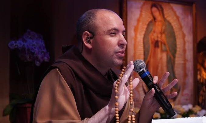 Caso Frei Gilson: em Brasília, políticos se mobilizaram nas redes sociais em defesa do sacerdote