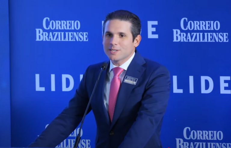 Hugo Motta manda recado direto: governo Lula precisa ser mais eficiente, gastando menos e melhor