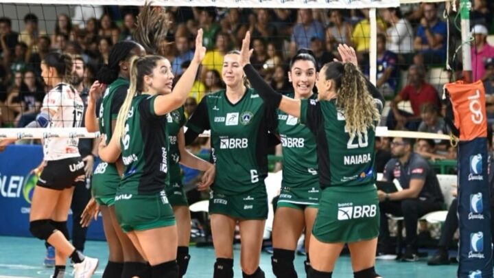 Brasília Vôlei vence com facilidade o Sesi Bauru e pode até brigar por vaga nos playoffs