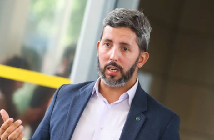 Leandro Grass tenta censurar o portal DF Mobilidade, mas Justiça rejeita