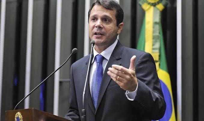 Olhar do Retrovisor: em 2017, Reguffe foi o primeiro senador a declarar que não votaria em Alexandre de Moraes para o STF