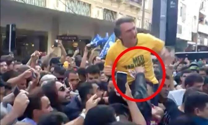 A “facada fake” continua trazendo graves problemas de saúde para o ex-presidente Bolsonaro. Michelle agradece pelas orações
