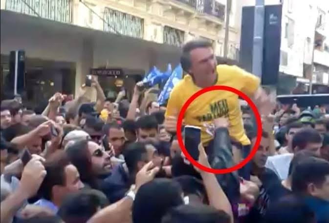 A “facada fake” continua trazendo graves problemas de saúde para o ex-presidente Bolsonaro. Michelle agradece pelas orações